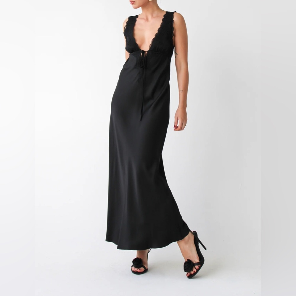 NWT Rumored Venice Maxi Dress Black